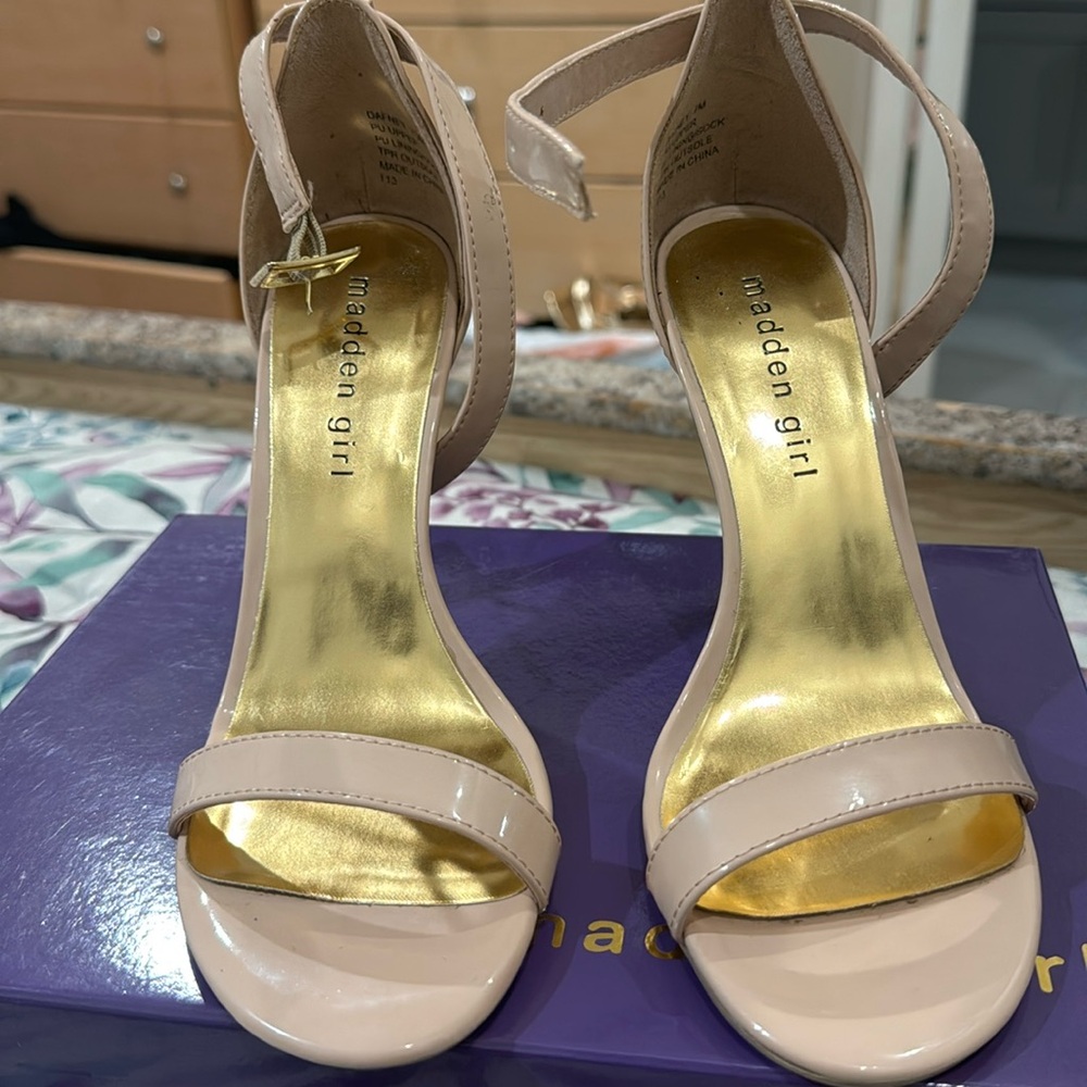 Nude patent leather Madden Girl Sandals in size 7